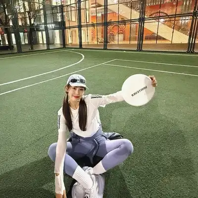 潘娟思